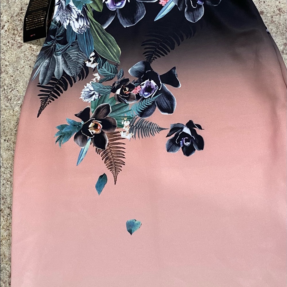 BEBE DRESS - Picture 10 of 11